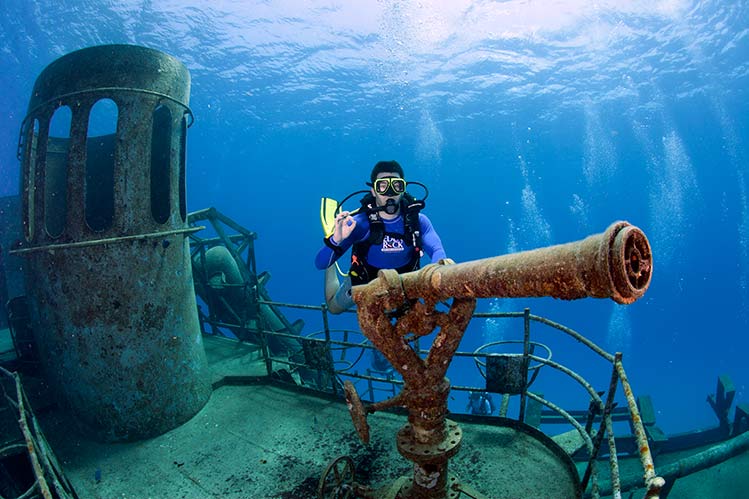 Fun Diving Experience | Wreck Diving